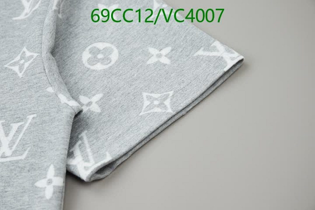 LV-Clothing Code: VC4007 $: 69USD