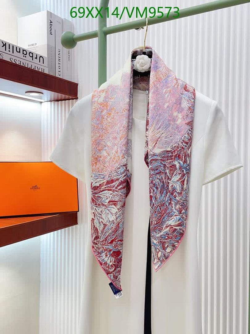 Hermes-Scarf Code: VM9573 $: 69USD