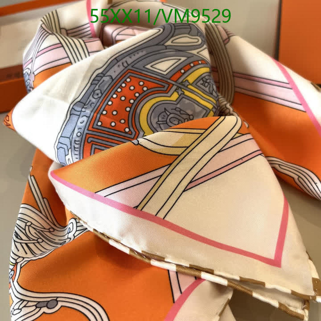 Hermes-Scarf Code: VM9529 $: 55USD