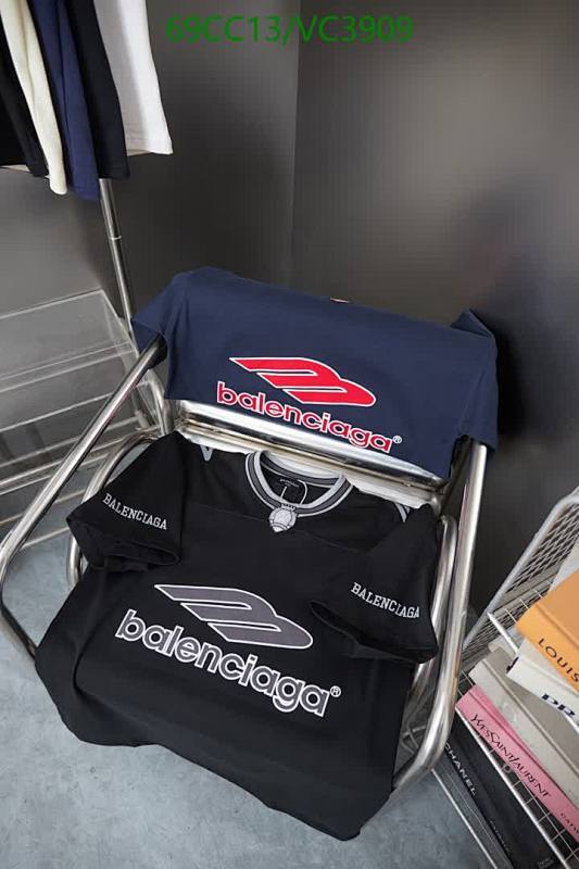 Balenciaga-Clothing Code: VC3909 $: 69USD