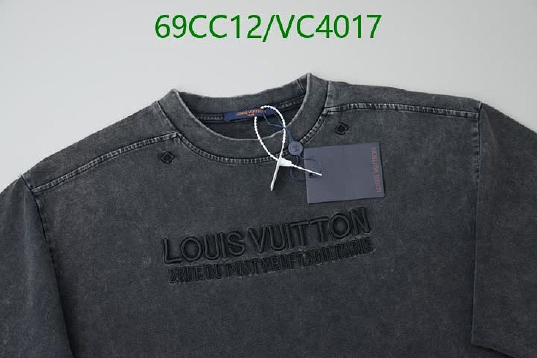 LV-Clothing Code: VC4017 $: 69USD