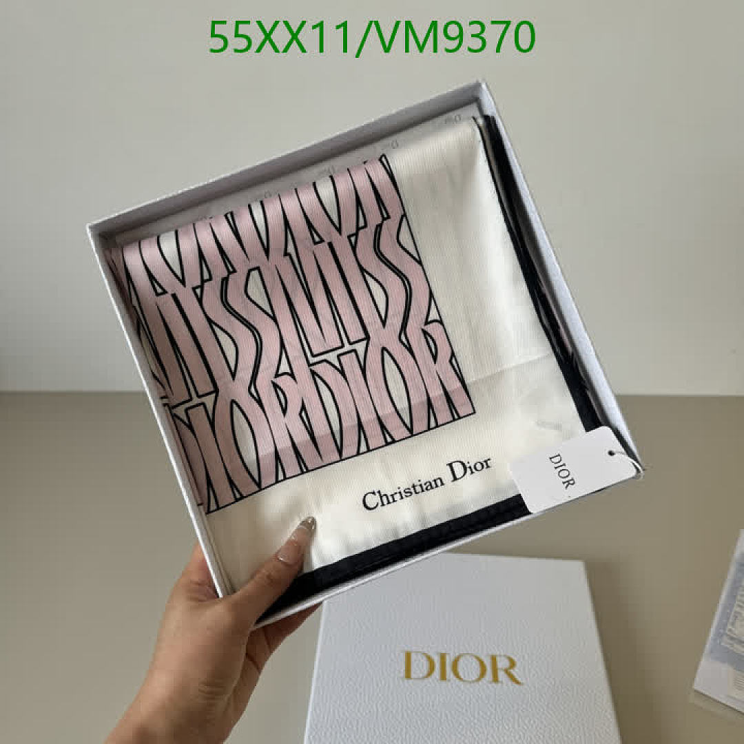 Dior-Scarf Code: VM9370 $: 55USD