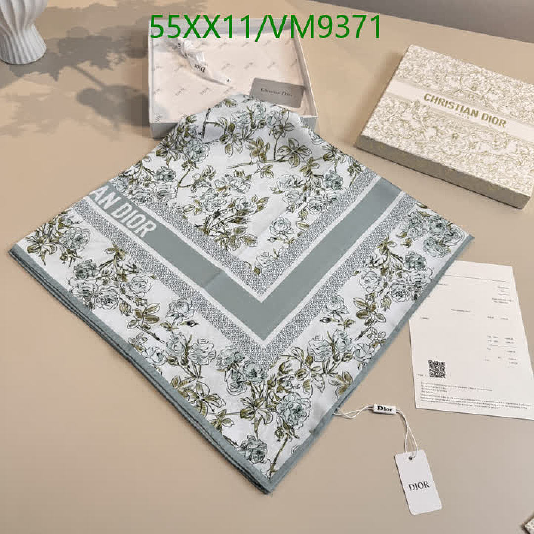 Dior-Scarf Code: VM9371 $: 55USD