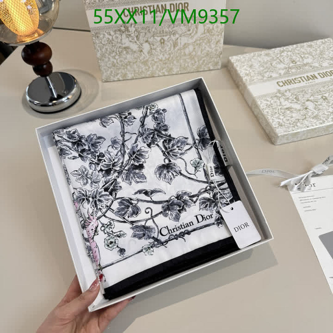 Dior-Scarf Code: VM9357 $: 55USD