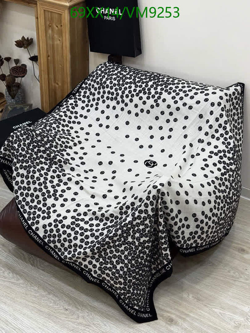 Chanel-Scarf Code: VM9253 $: 69USD