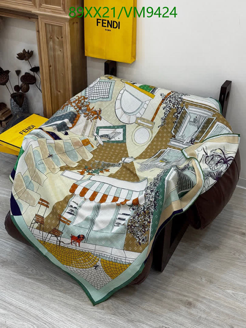 Fendi-Scarf Code: VM9424 $: 89USD