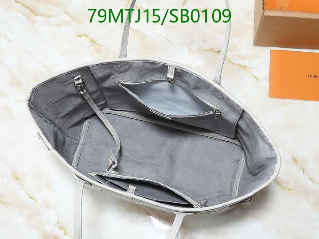 LV-Bag-4A Quality Code: SB0109 $: 79USD