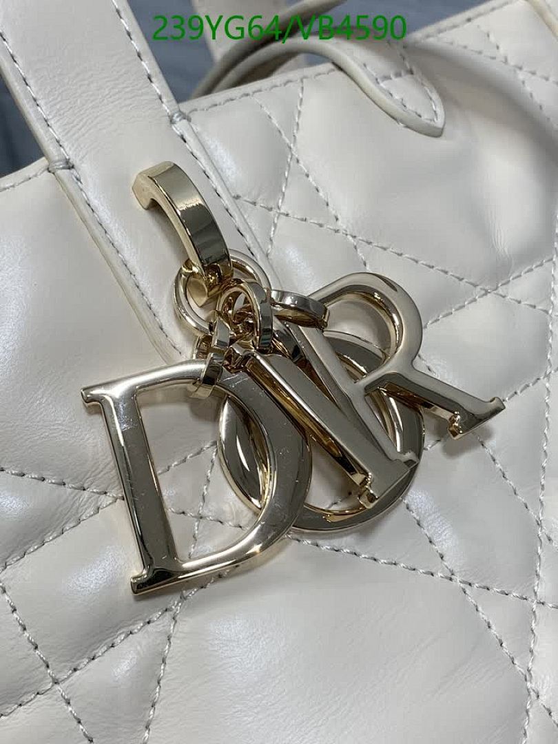 Dior-Bag-Mirror Quality Code: VB4590 $: 239USD