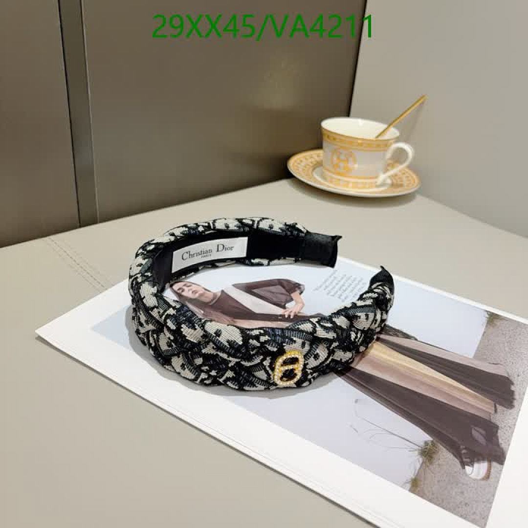 Dior-Headband Code: VA4211 $: 29USD