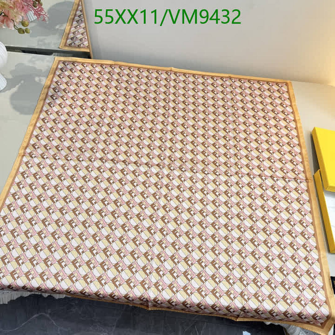 Fendi-Scarf Code: VM9432 $: 55USD