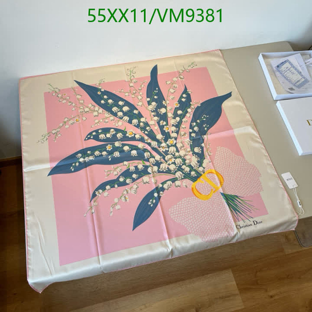Dior-Scarf Code: VM9381 $: 55USD