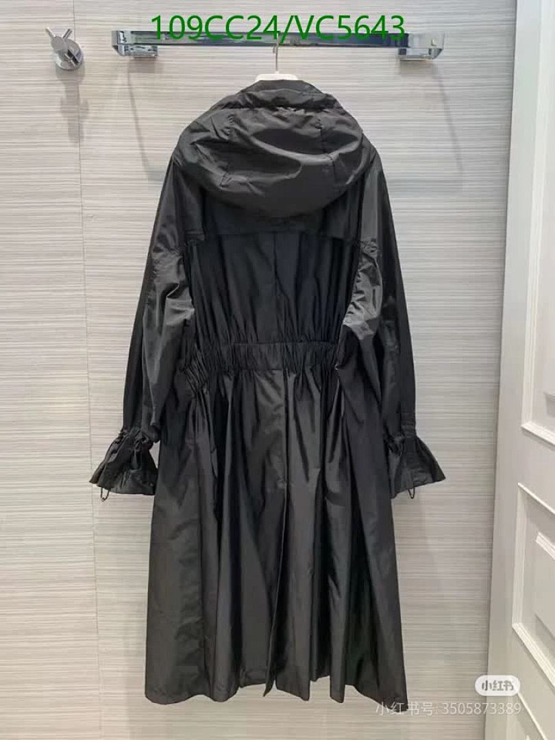 Moncler-Down jacket Women Code: VC5643 $: 109USD