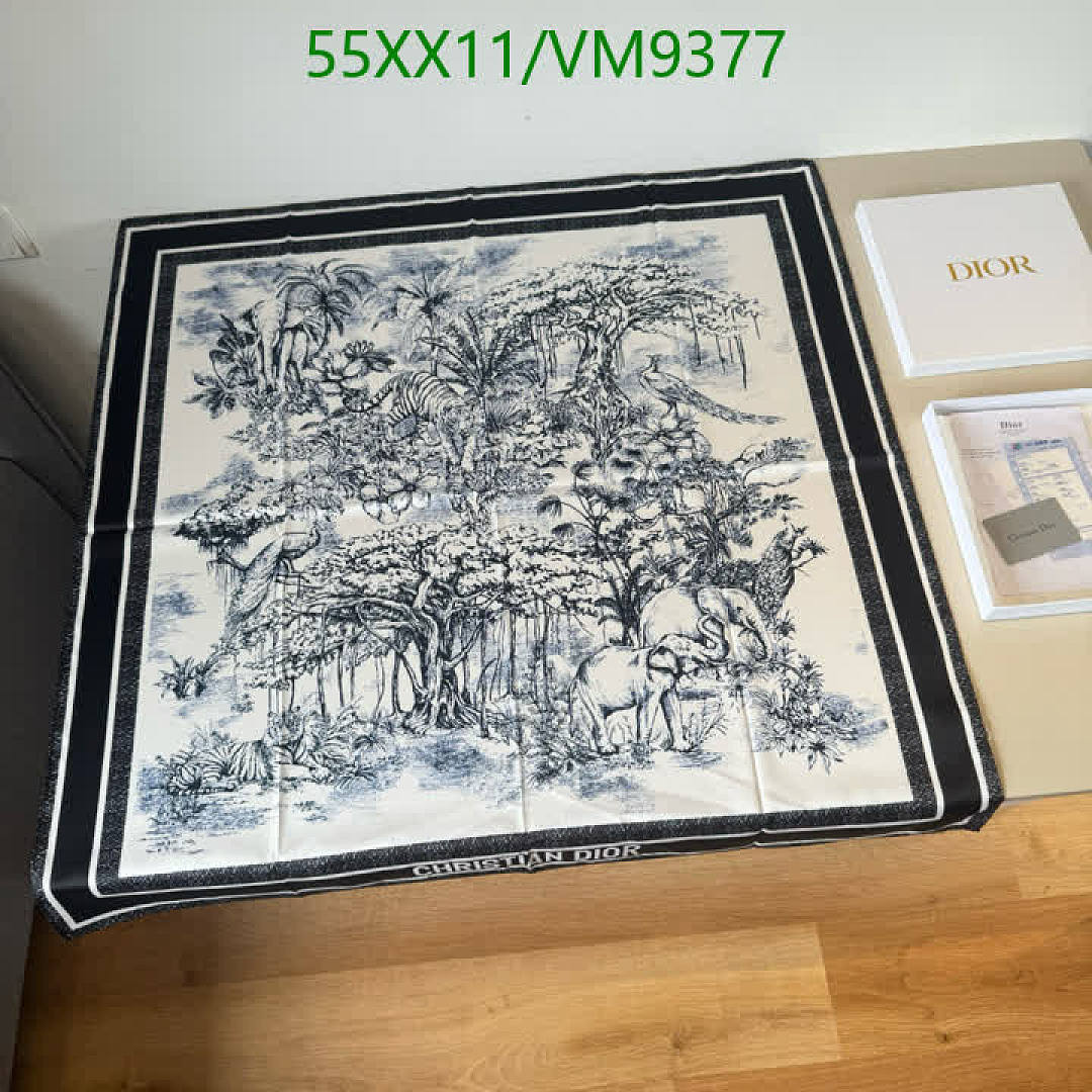 Dior-Scarf Code: VM9377 $: 55USD