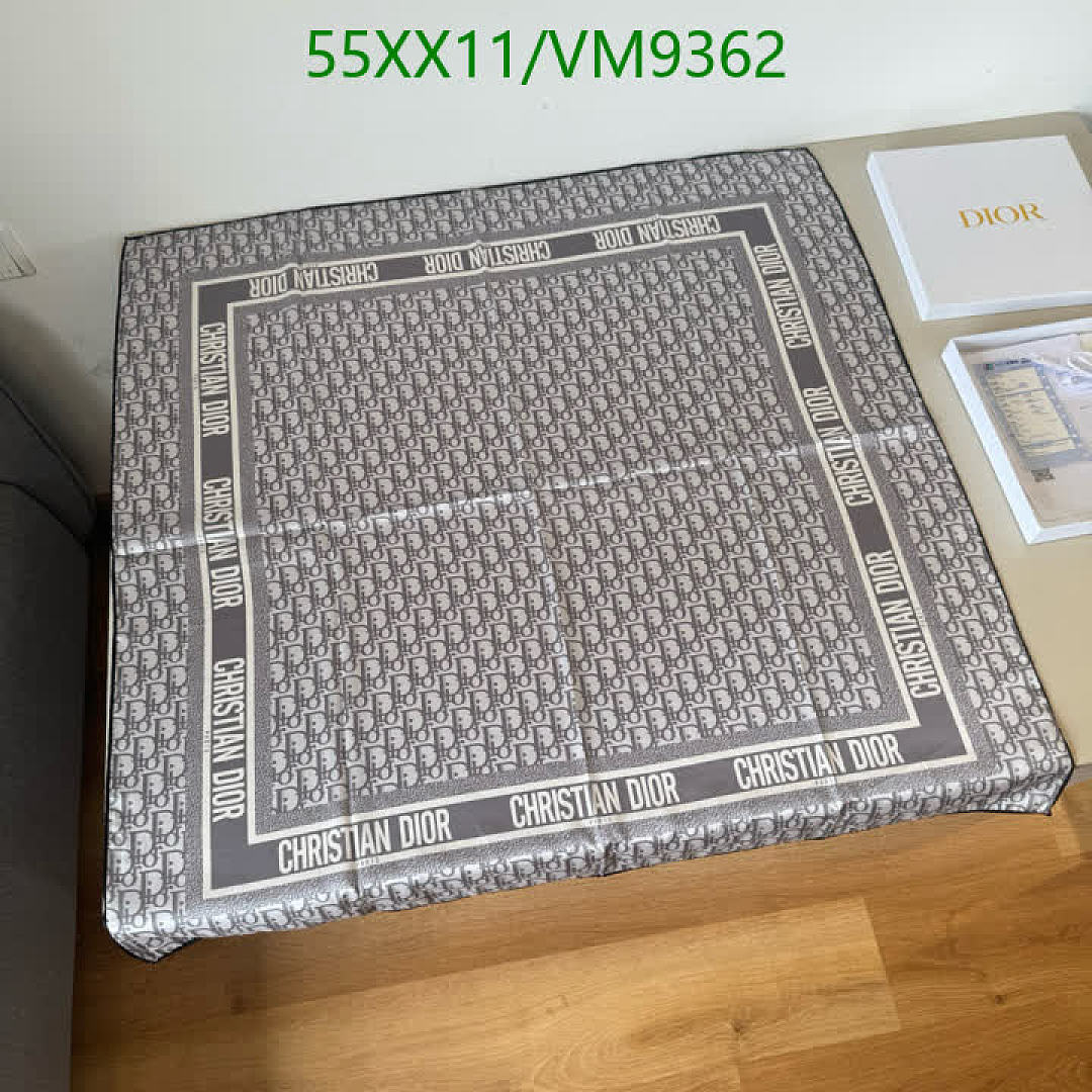 Dior-Scarf Code: VM9362 $: 55USD