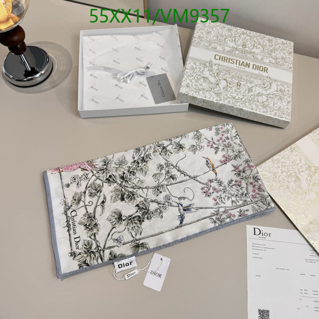 Dior-Scarf Code: VM9357 $: 55USD
