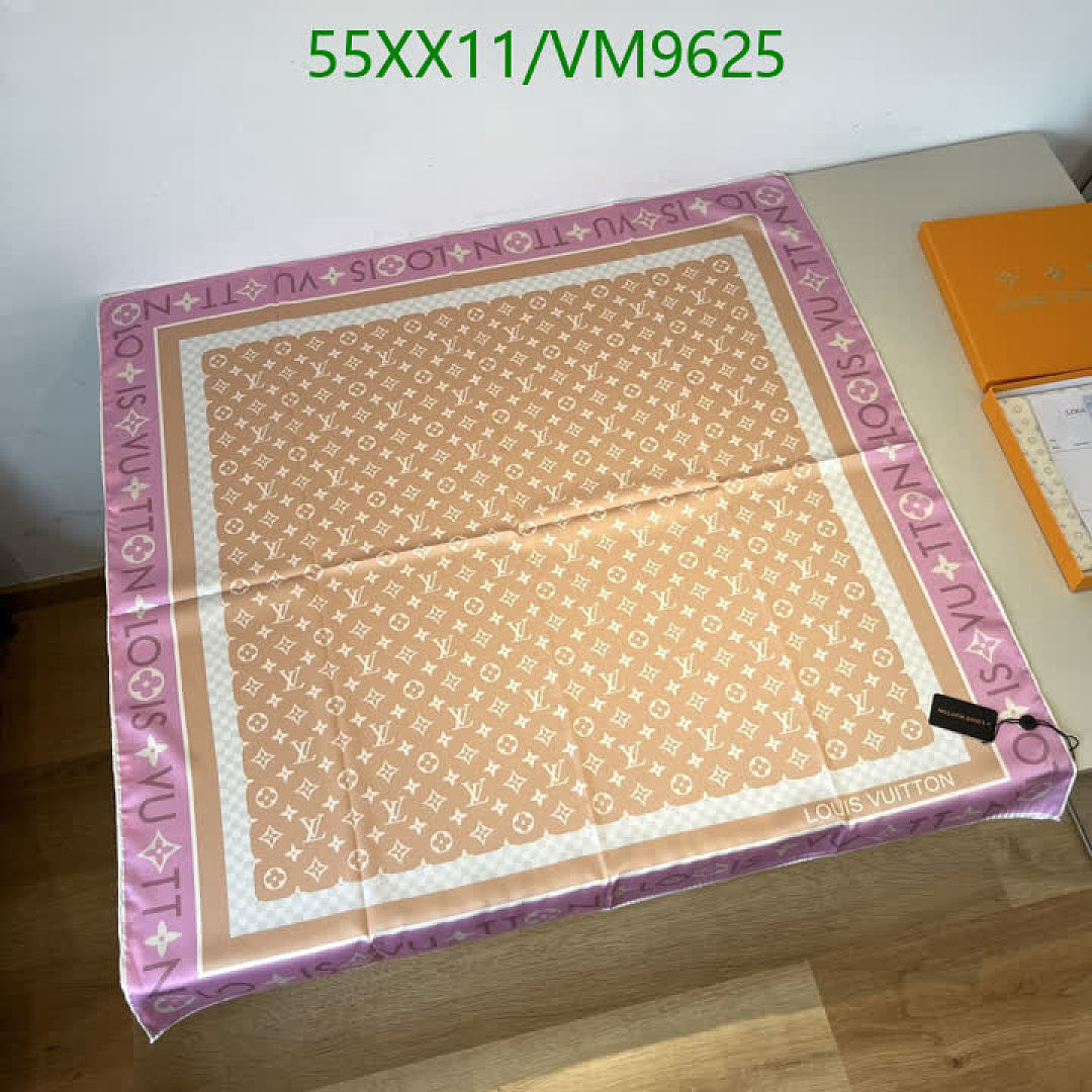 LV-Scarf Code: VM9625 $: 55USD