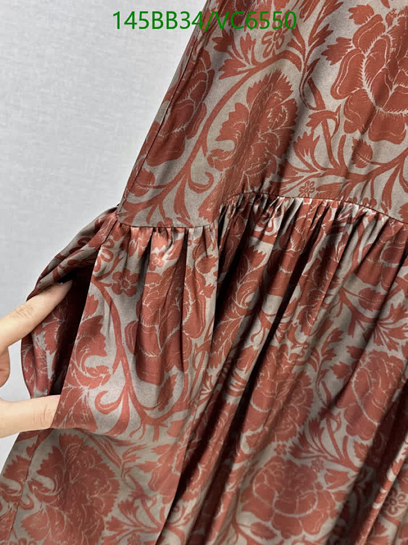 LV-Clothing Code: VC6550 $: 145USD