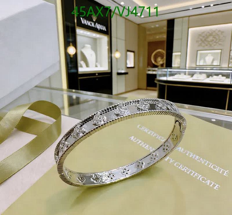 Van Cleef & Arpels-Jewelry Code: VJ4711 $: 45USD