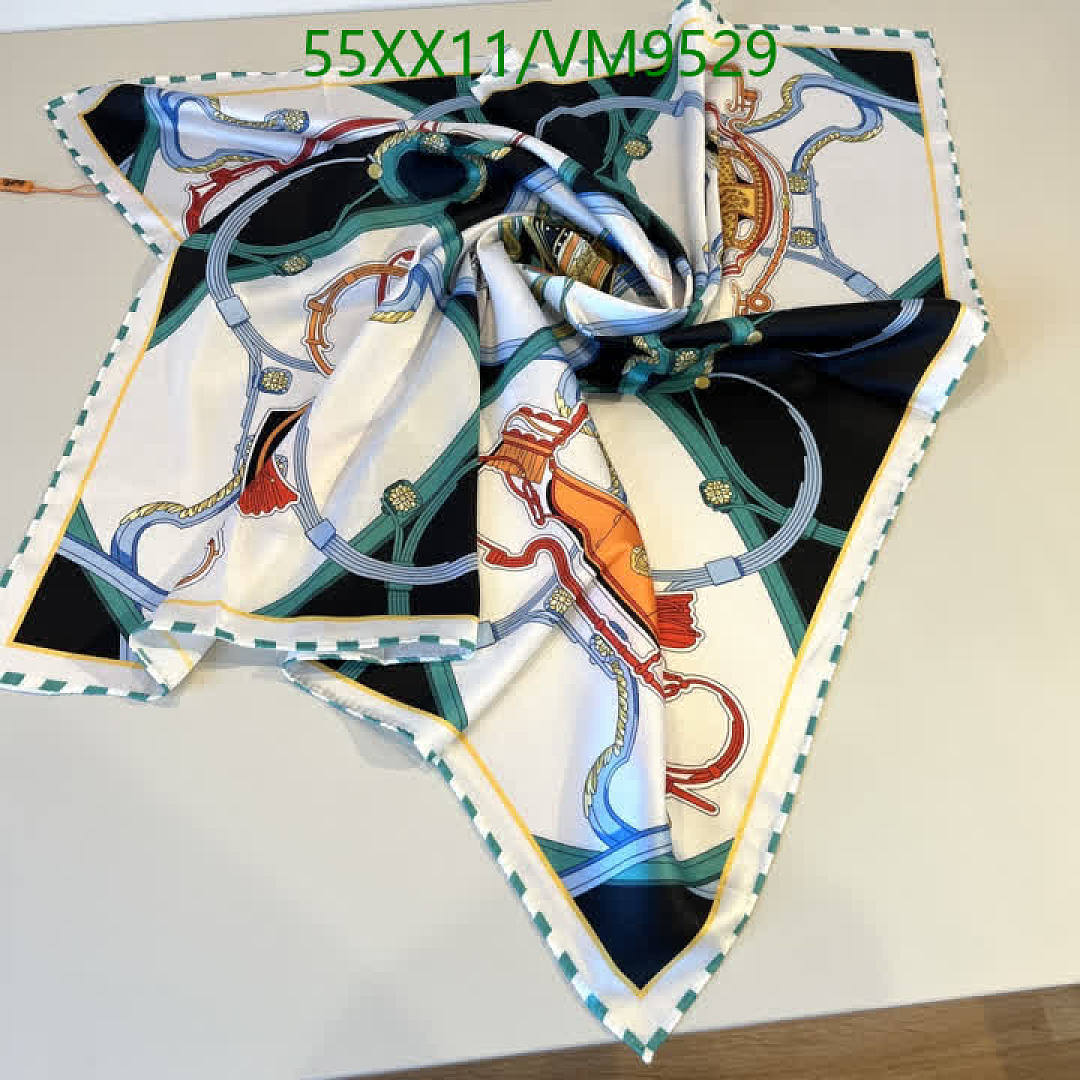 Hermes-Scarf Code: VM9529 $: 55USD