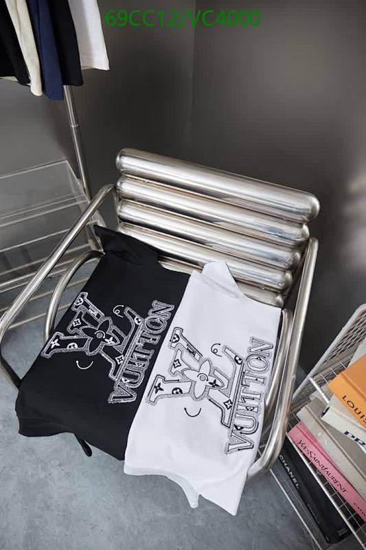 LV-Clothing Code: VC4000 $: 69USD