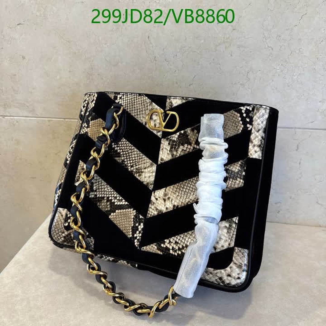 Valentino-Bag-Mirror Quality Code: VB8860 $: 299USD