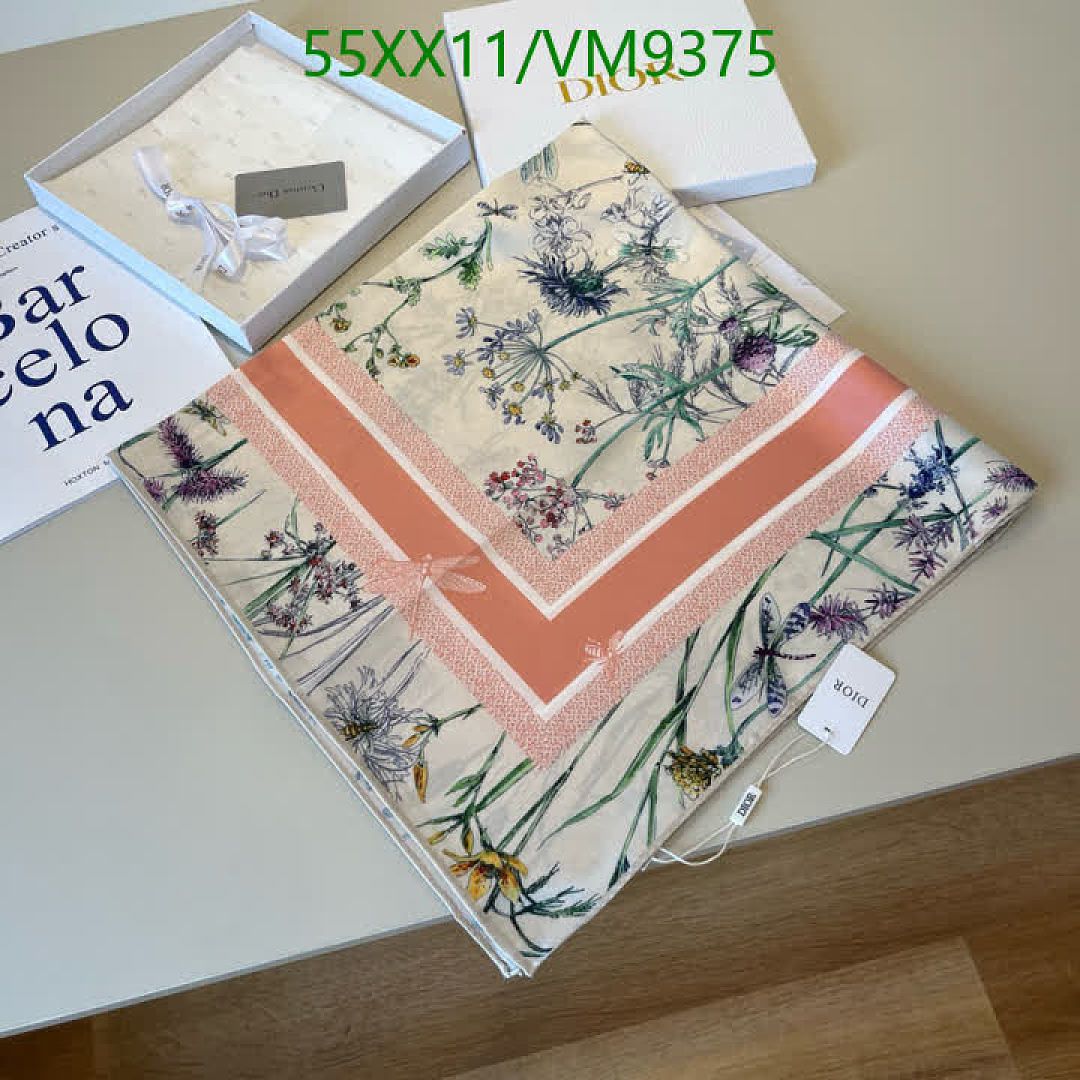 Dior-Scarf Code: VM9375 $: 55USD