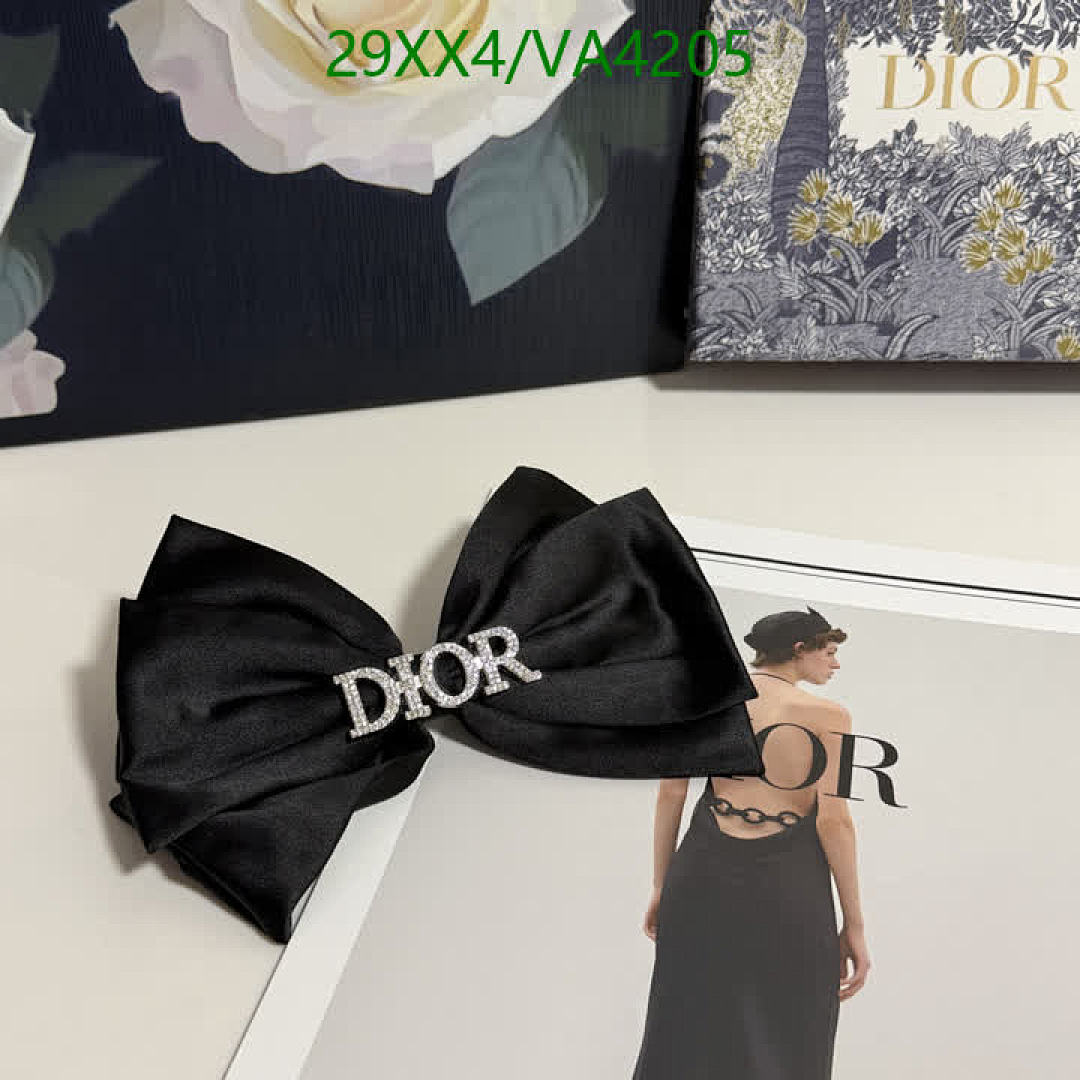 Dior-Headband Code: VA4205 $: 29USD
