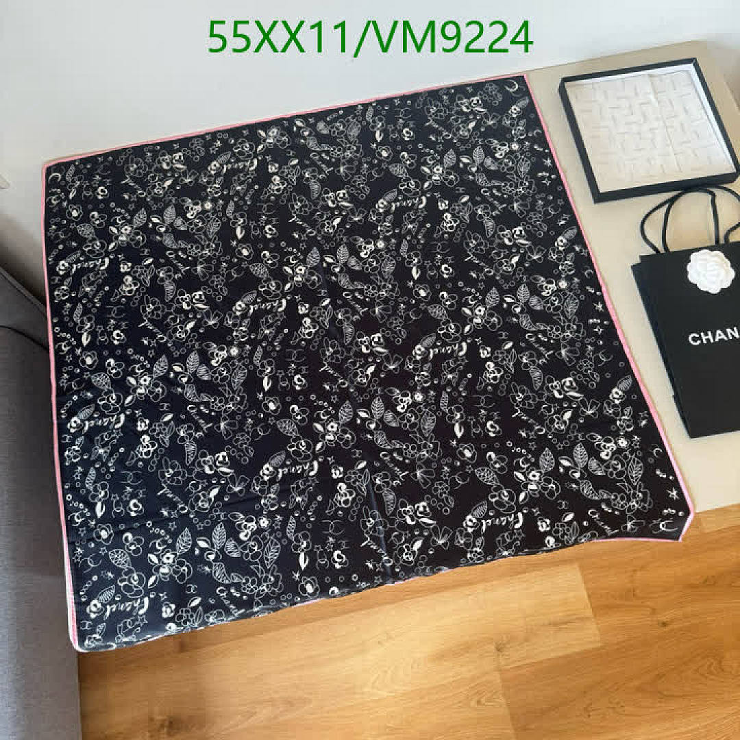 Chanel-Scarf Code: VM9224 $: 55USD