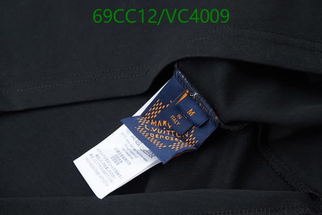 LV-Clothing Code: VC4009 $: 69USD