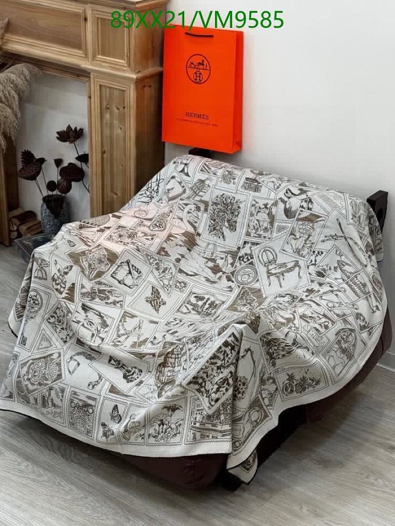 Hermes-Scarf Code: VM9585 $: 89USD