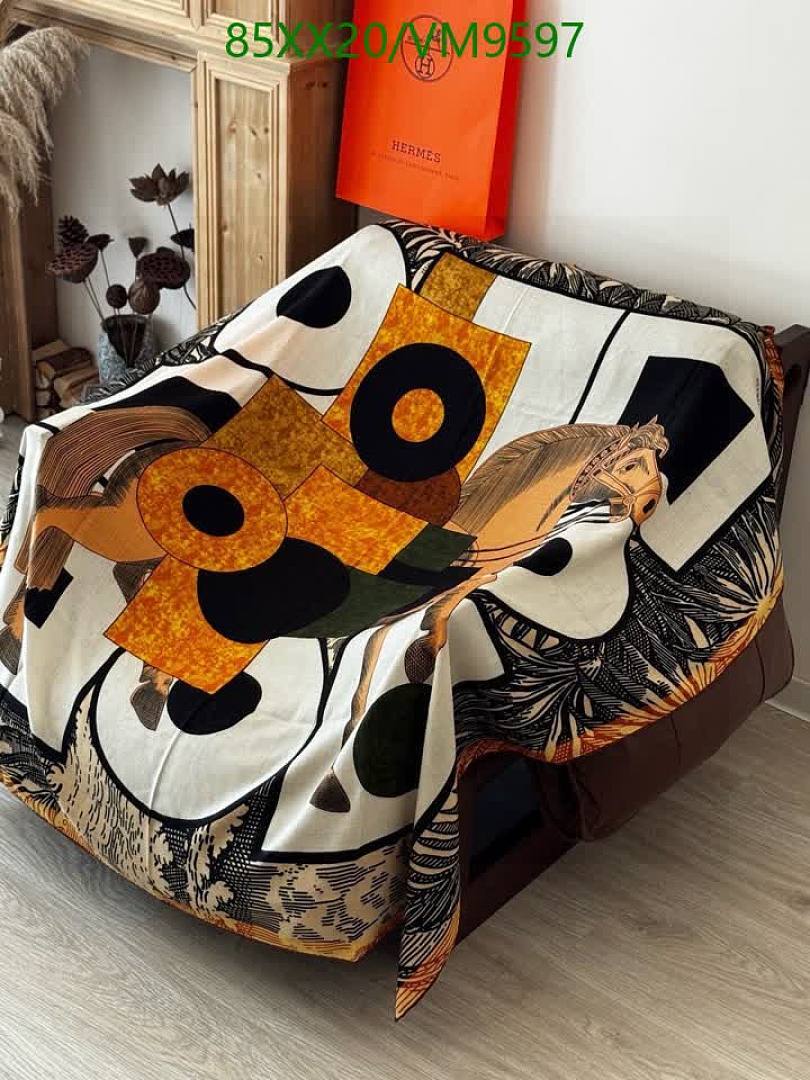 Hermes-Scarf Code: VM9597 $: 85USD