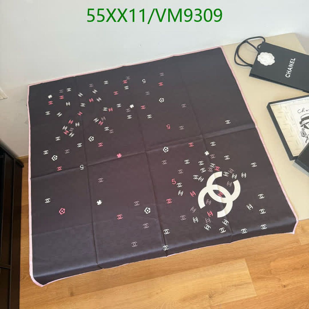 Chanel-Scarf Code: VM9309 $: 55USD