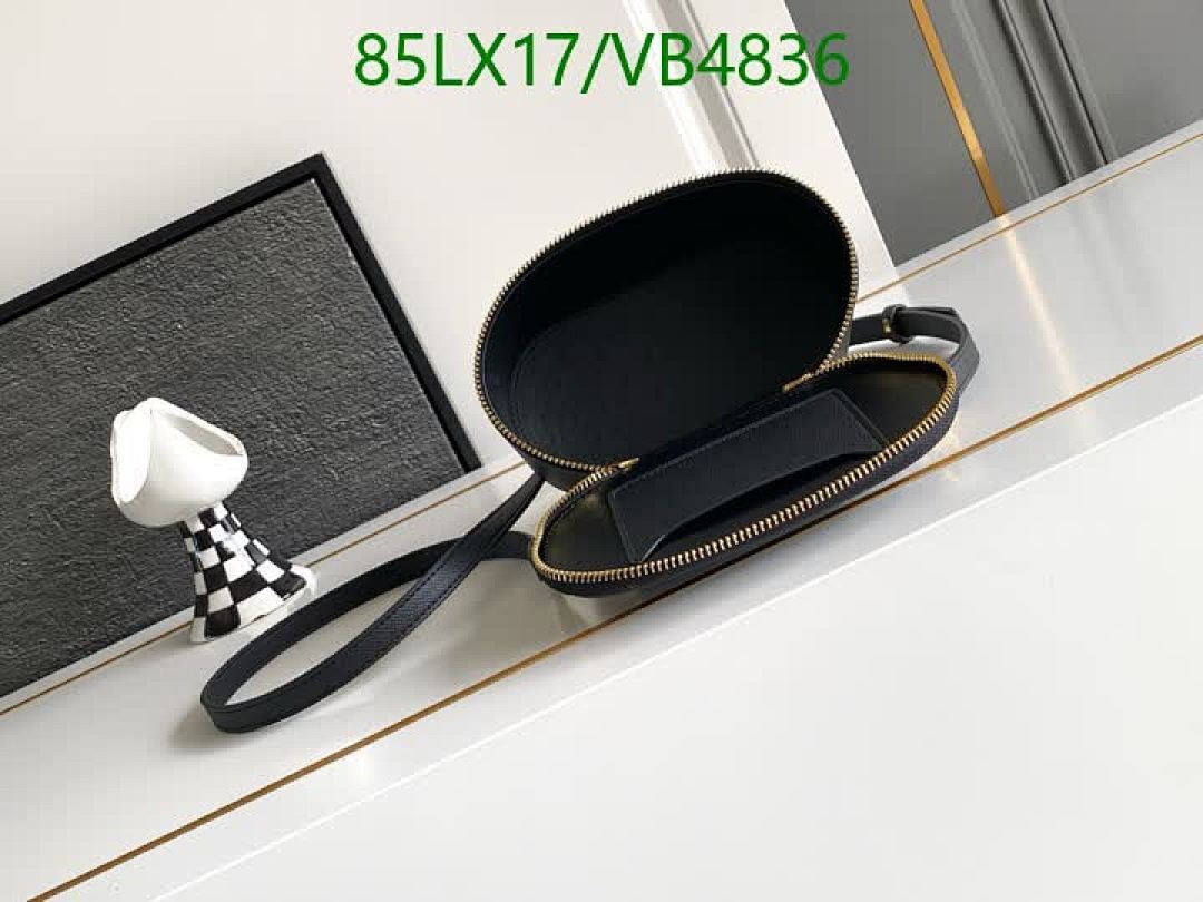 Valentino-Bag-4A Quality Code: VB4836 $: 85USD