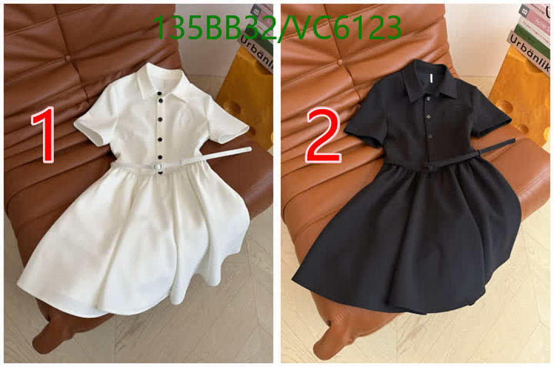 Dior-Clothing Code: VC6123 $: 135USD
