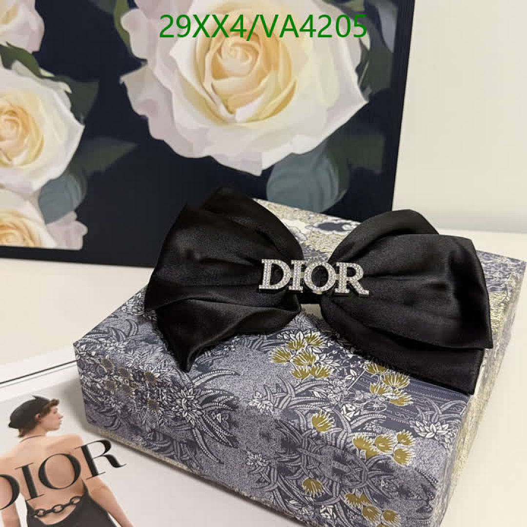 Dior-Headband Code: VA4205 $: 29USD