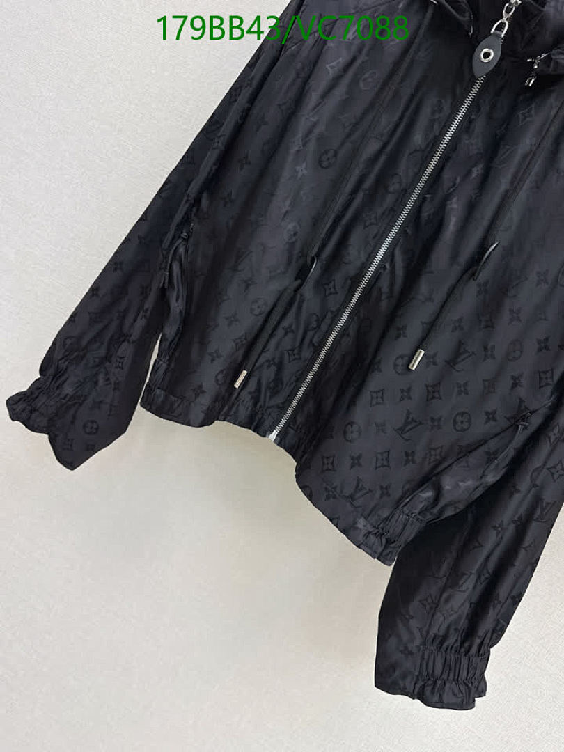 LV-Clothing Code: VC7088 $: 179USD