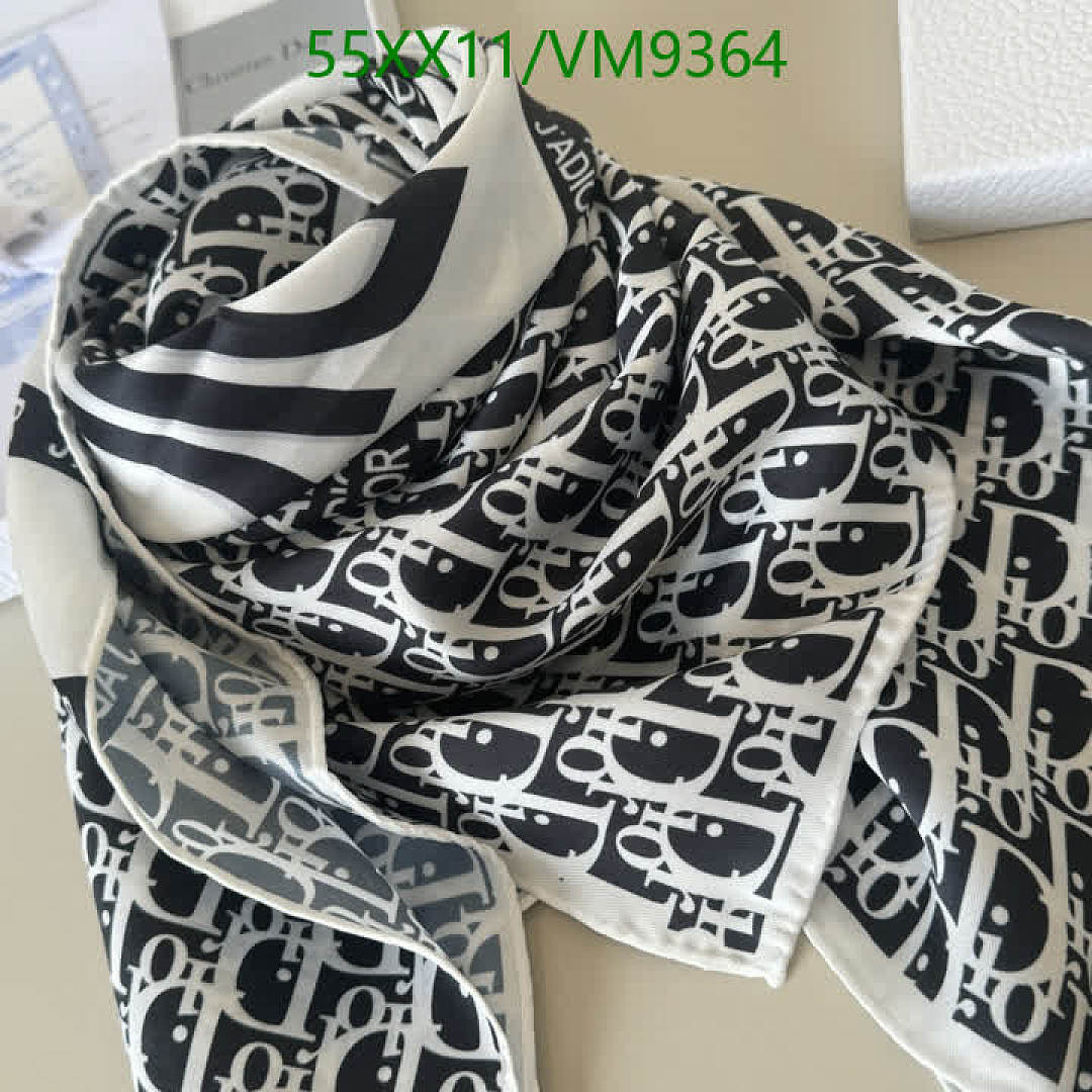 Dior-Scarf Code: VM9364 $: 55USD