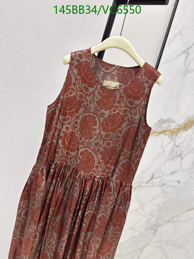 LV-Clothing Code: VC6550 $: 145USD