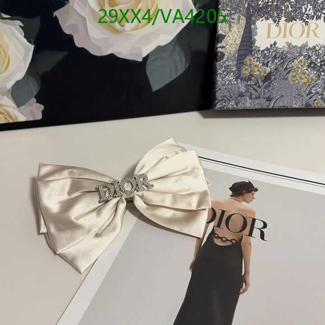 Dior-Headband Code: VA4205 $: 29USD