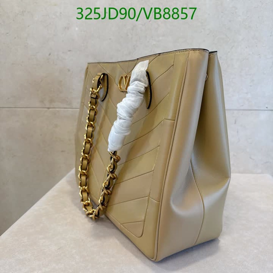 Valentino-Bag-Mirror Quality Code: VB8857 $: 325USD