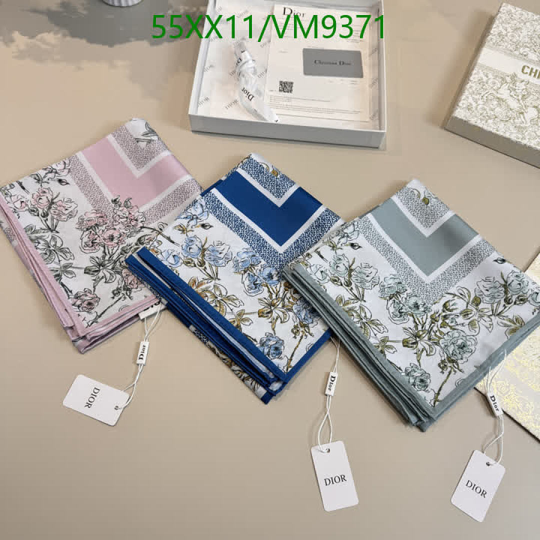 Dior-Scarf Code: VM9371 $: 55USD