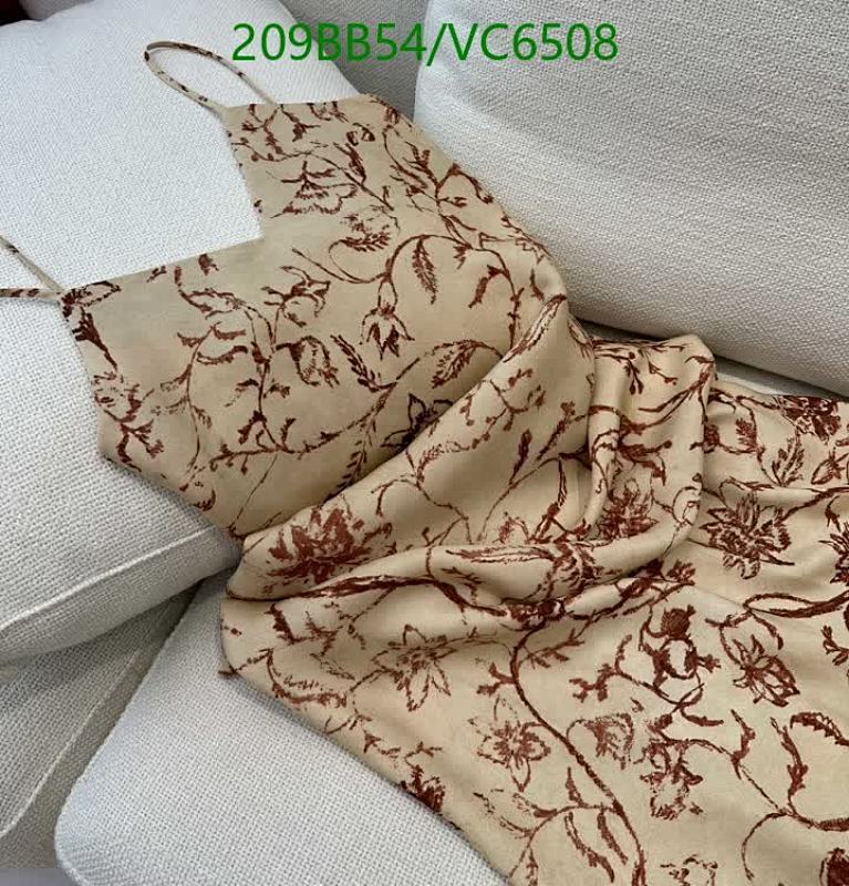 LV-Clothing Code: VC6508 $: 209USD