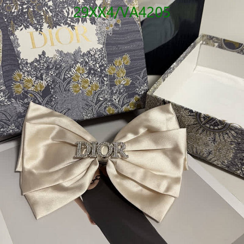 Dior-Headband Code: VA4205 $: 29USD