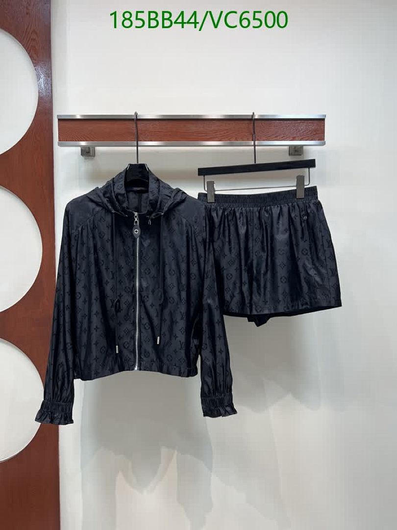 LV-Clothing Code: VC6500 $: 185USD