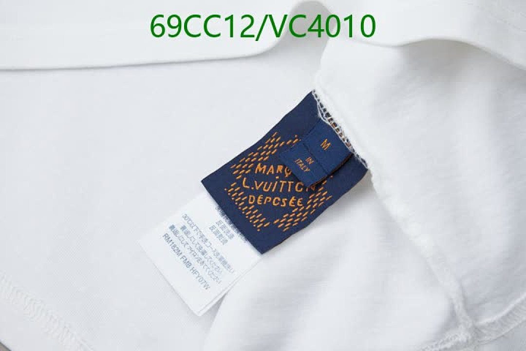 LV-Clothing Code: VC4010 $: 69USD