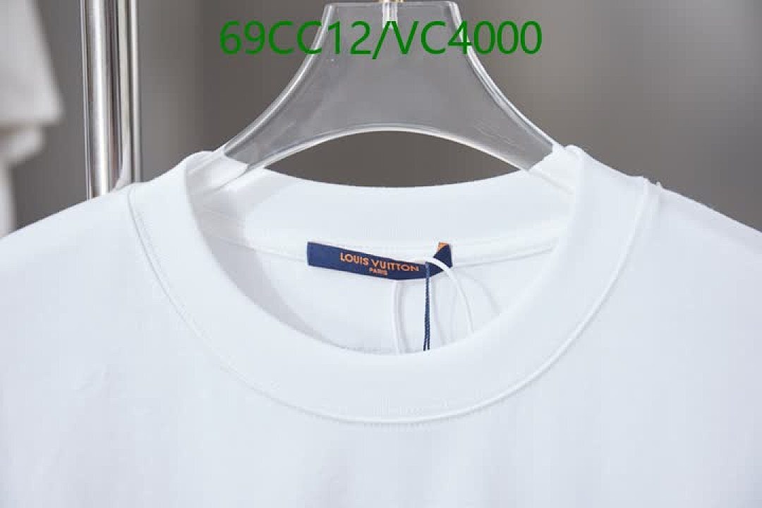 LV-Clothing Code: VC4000 $: 69USD