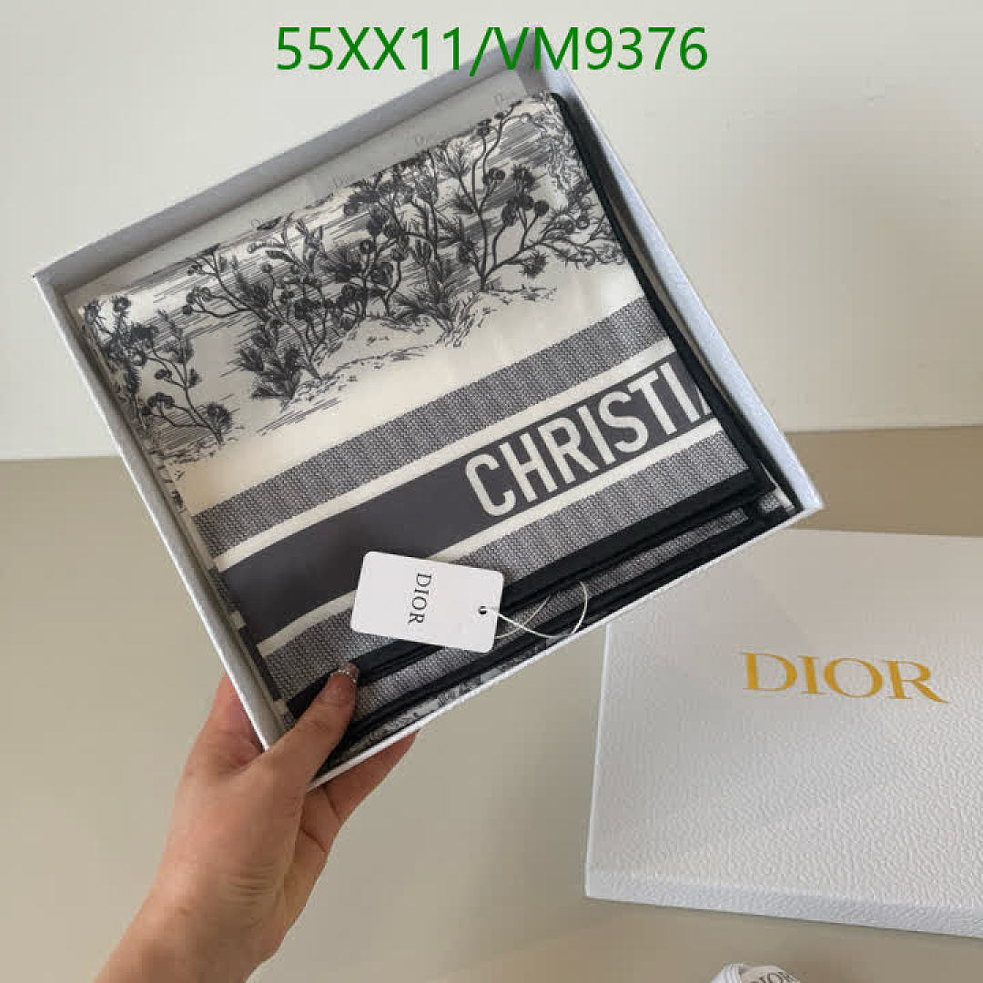 Dior-Scarf Code: VM9376 $: 55USD