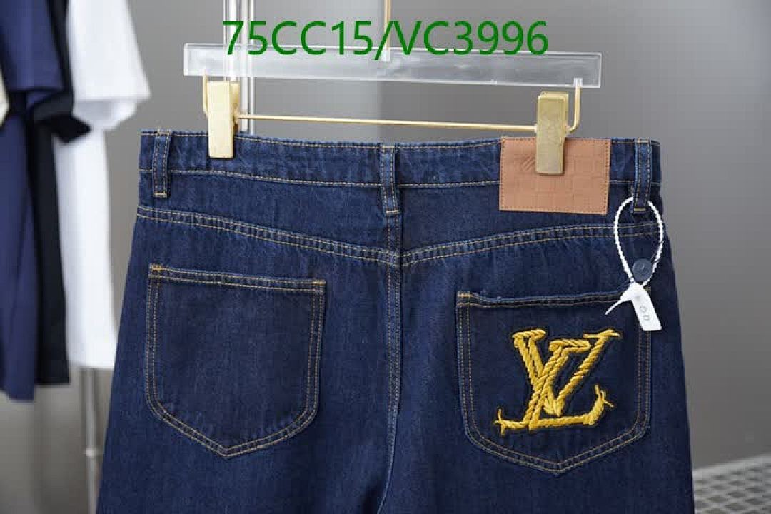 LV-Clothing Code: VC3996 $: 75USD