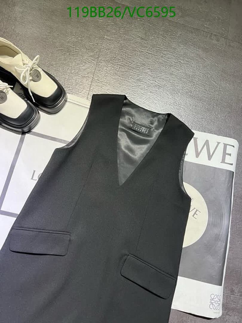 Maison Margiela-Clothing Code: VC6595 $: 119USD