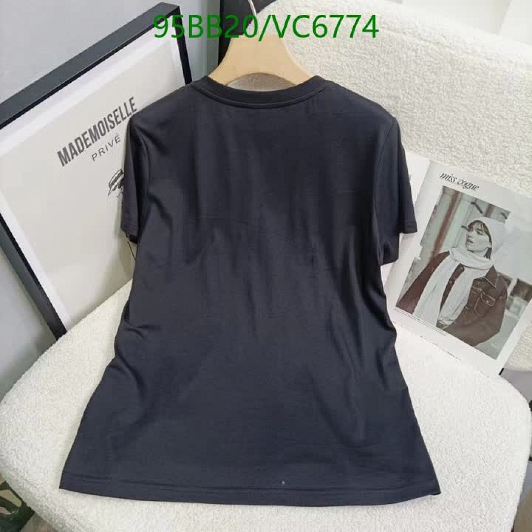 Moncler-Clothing Code: VC6774 $: 95USD